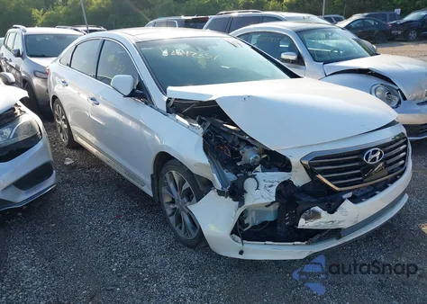 2015 Hyundai Sonata Limited 2.0T z USA, uszkodzony, nr VIN 5NPE34AB9FH142993